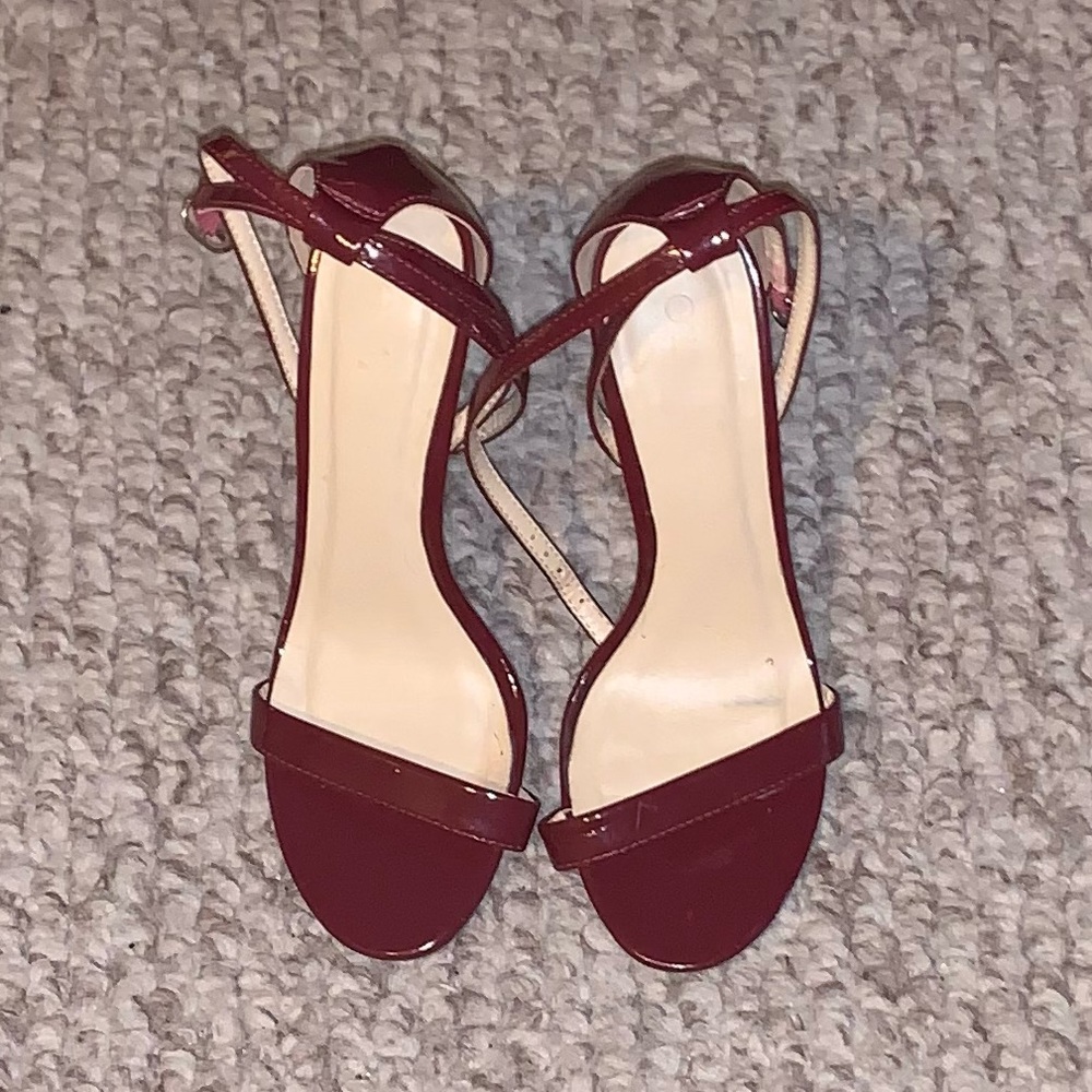 Wild Diva Patent Leather, Burgundy Heels, Size 6